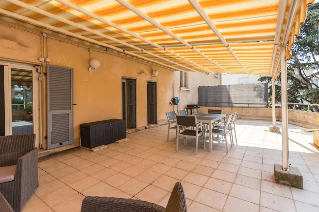 Appartement Grande Terrasse A Cote Monaco & Plage Saint-Antoine  Saint-Antoine (Alpes-Maritimes)