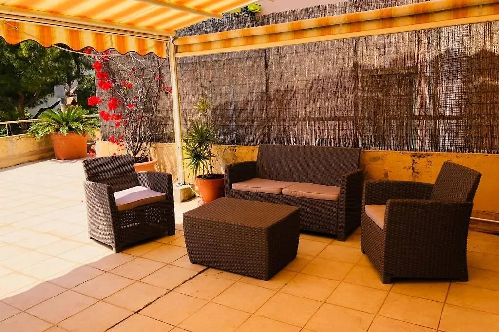 Appartement Grande Terrasse A Cote Monaco & Plage Saint-Antoine  France