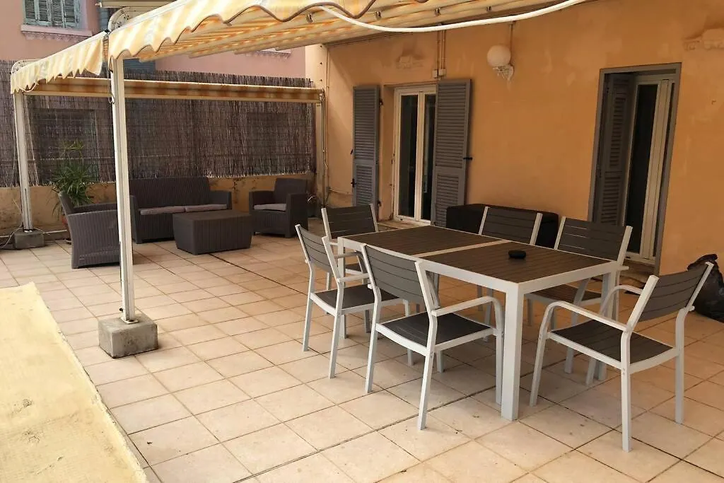 Appartement Grande Terrasse A Cote Monaco & Plage Saint-Antoine  0*, Saint-Antoine (Alpes-Maritimes)