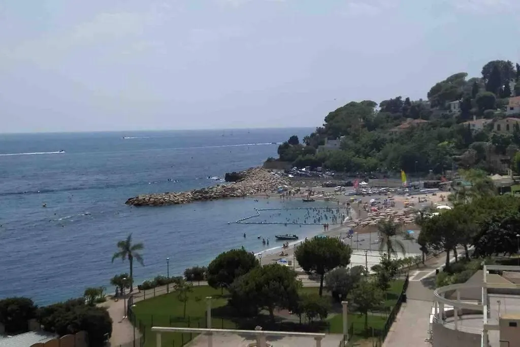 Apartment Appartement Grande Terrasse A Cote Monaco & Plage Saint-Antoine
